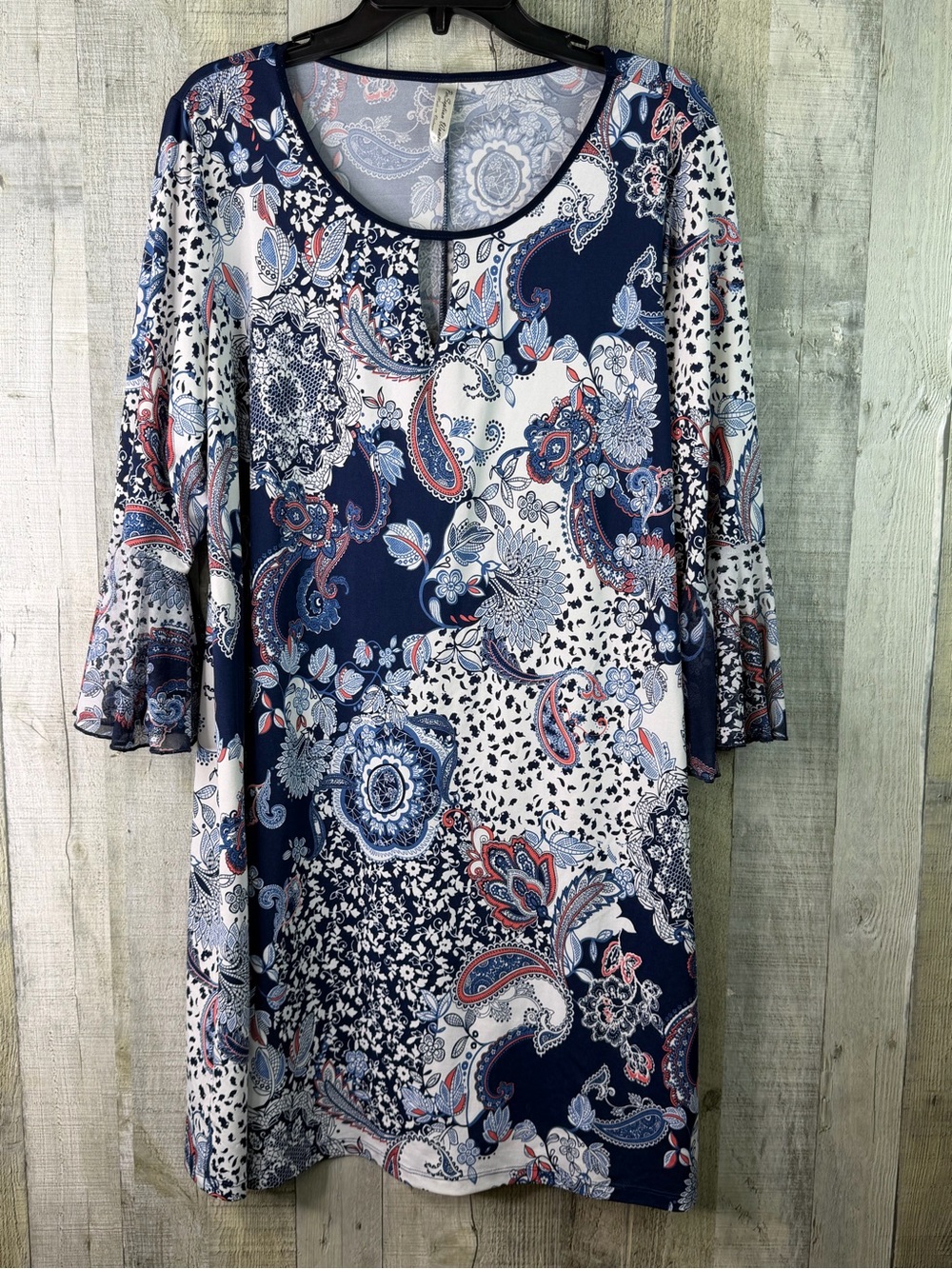 PerSeption Women Blue & White Paisley Print Shift Dress Bell Sleeves & Cutout